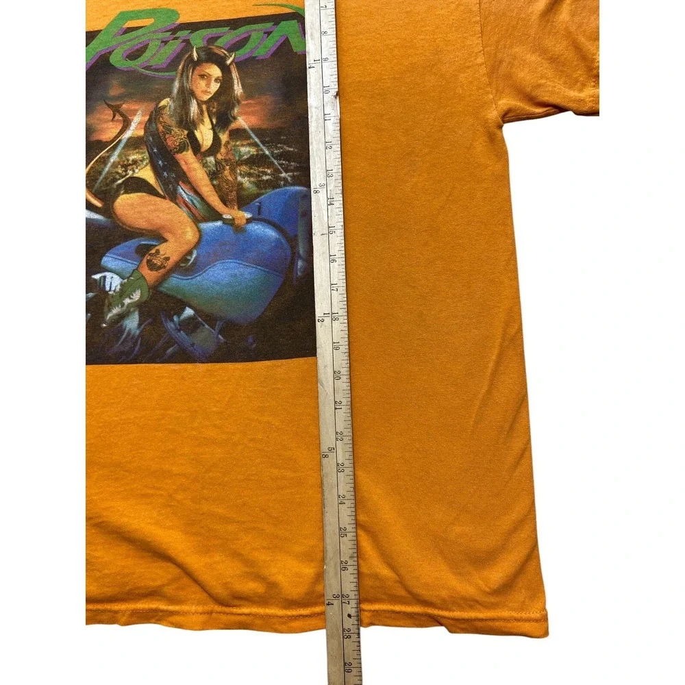 Vintage Poison 2002 Hollyweird World Tour Orange‎ T shirt Size L Y2K